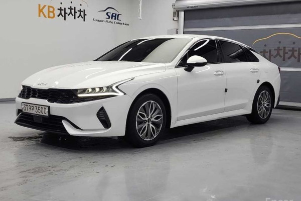 2022 Kia K5 с пробегом 114 129 км