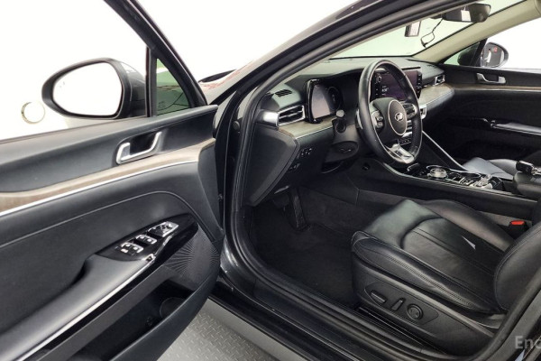 2021 Kia K5 с пробегом 100 677 км