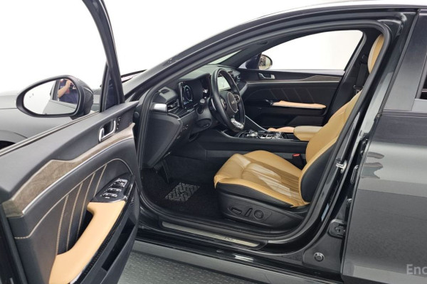 2022 Kia K5 с пробегом 70 441 км