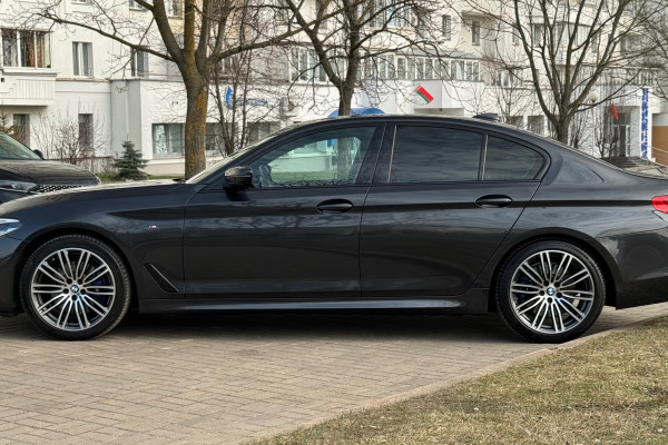 2019 BMW 5 серии с пробегом 67 000 км