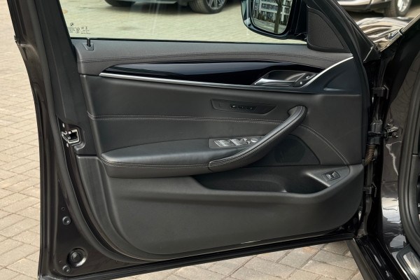 2019 BMW 5 серии с пробегом 67 000 км