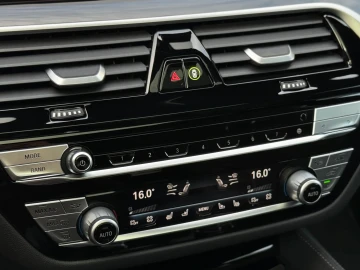 2019 BMW 5 серии с пробегом 67 000 км
