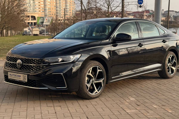 2024 Volkswagen Passat (North America and China) с пробегом 3 035 км