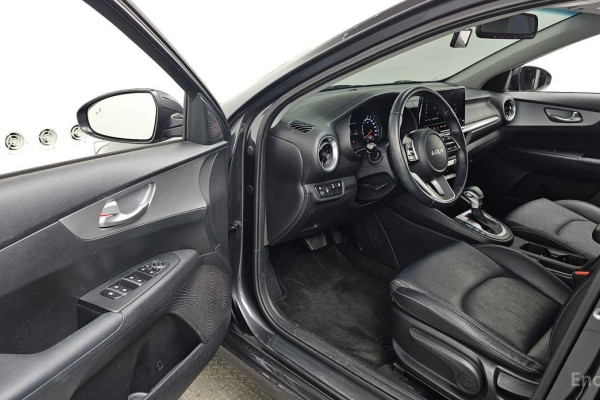 2022 Kia K3 с пробегом 57 766 км