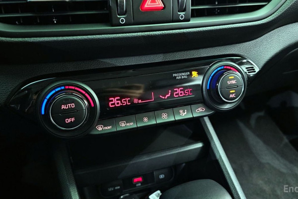 2022 Kia K3 с пробегом 54 990 км