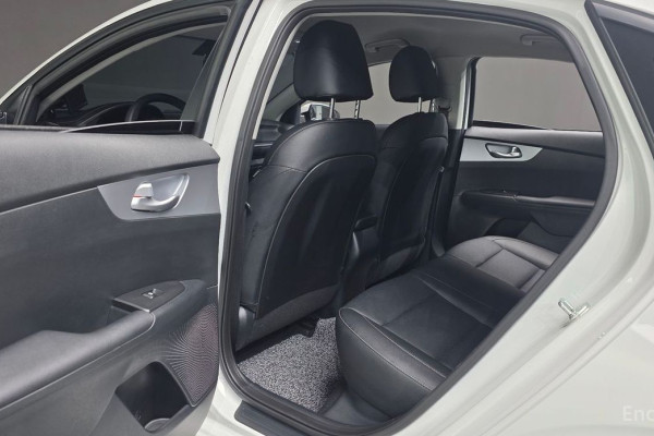 2022 Kia K3 с пробегом 70 991 км