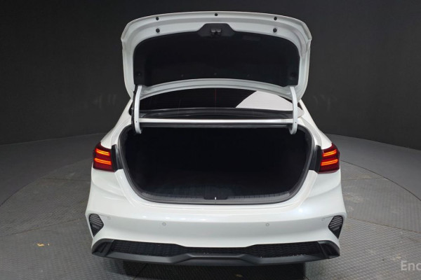 2022 Kia K3 с пробегом 70 991 км