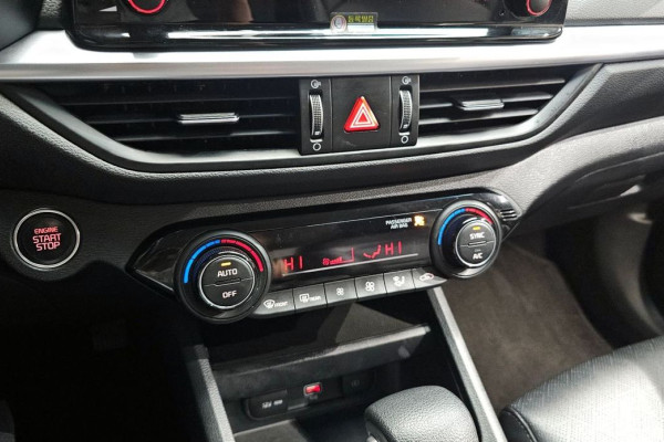 2021 Kia K3 с пробегом 80 532 км