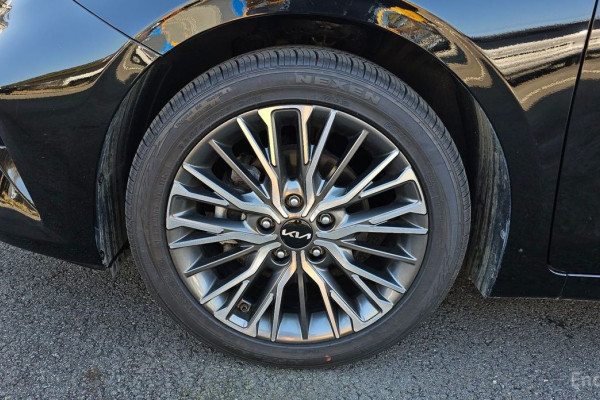 2022 Kia K3 с пробегом 55 447 км