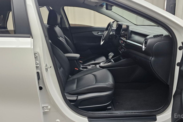 2022 Kia K3 с пробегом 72 251 км