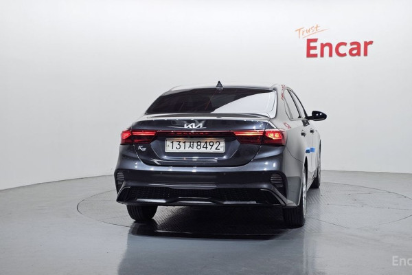 2021 Kia K3 с пробегом 101 084 км