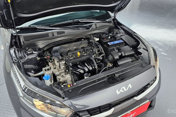 2021 Kia K3 с пробегом 101 084 км