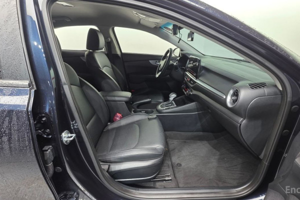 2022 Kia K3 с пробегом 61 727 км