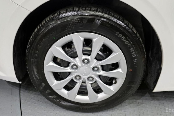 2021 Kia K3 с пробегом 50 640 км