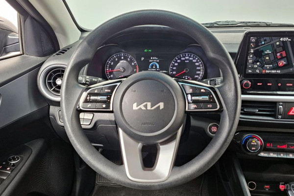2021 Kia K3 с пробегом 101 084 км