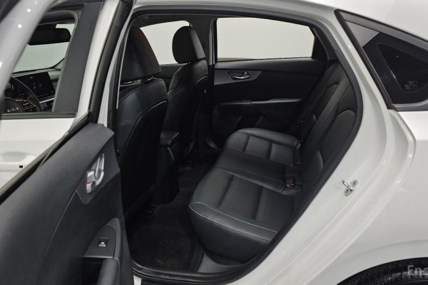 2022 Kia K3 с пробегом 83 925 км