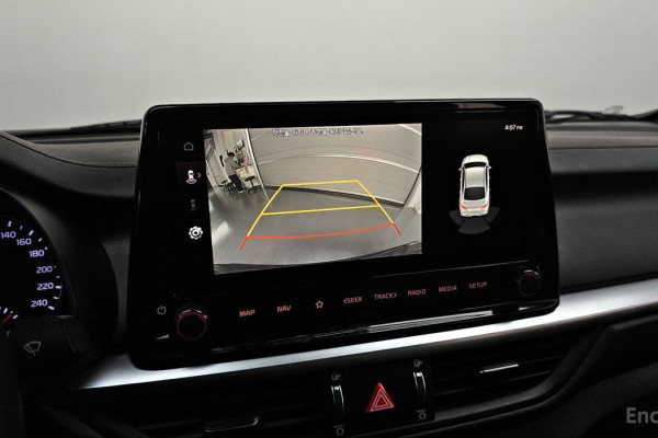 2021 Kia K3 с пробегом 101 084 км