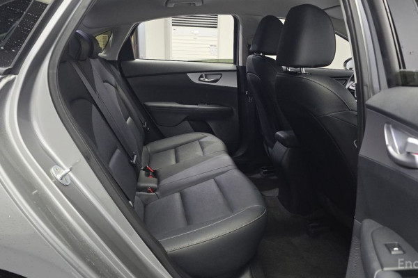 2022 Kia K3 с пробегом 75 392 км