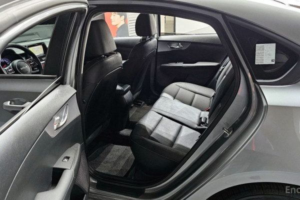 2021 Kia K3 с пробегом 101 252 км