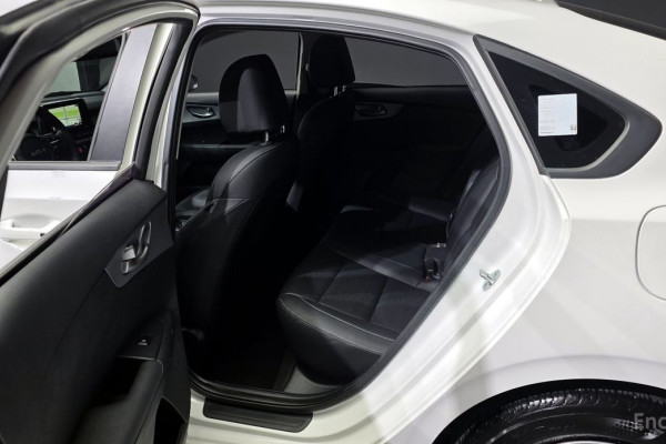 2021 Kia K3 с пробегом 50 640 км