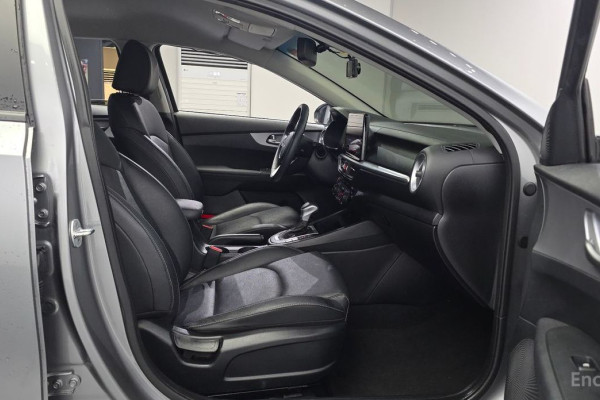 2022 Kia K3 с пробегом 75 392 км