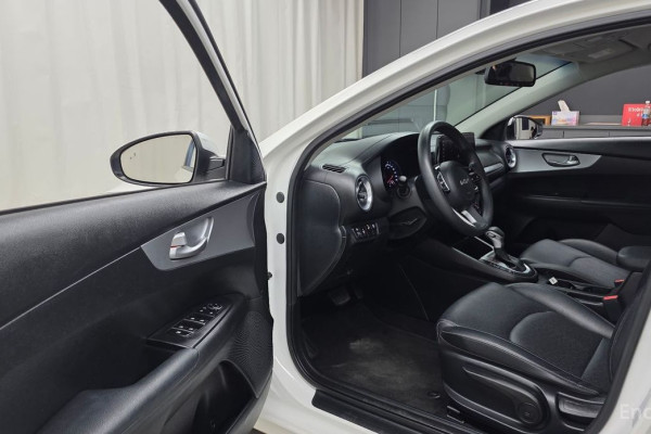 2022 Kia K3 с пробегом 101 373 км