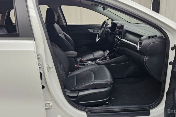 2021 Kia K3 с пробегом 83 555 км