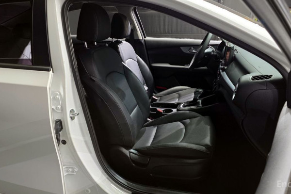 2021 Kia K3 с пробегом 50 640 км