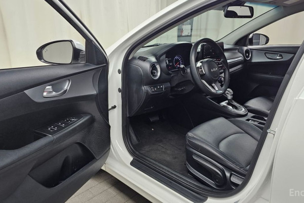 2022 Kia K3 с пробегом 98 488 км