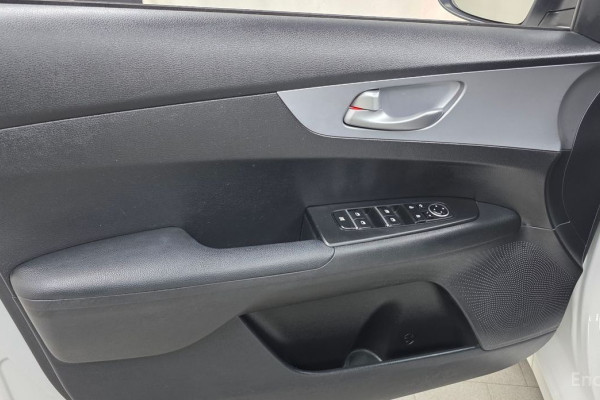 2022 Kia K3 с пробегом 101 373 км