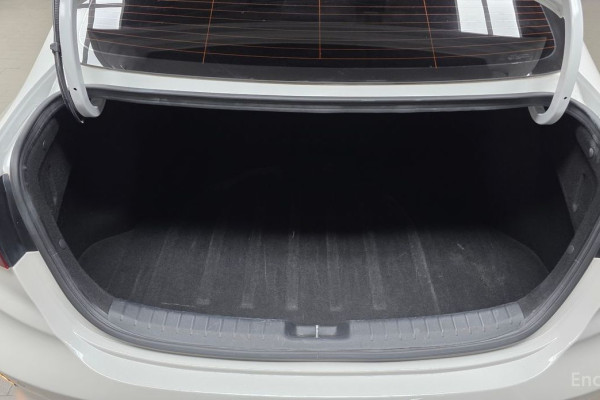 2022 Kia K3 с пробегом 101 373 км