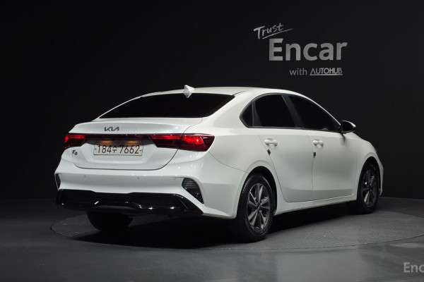 2021 Kia K3 с пробегом 104 448 км