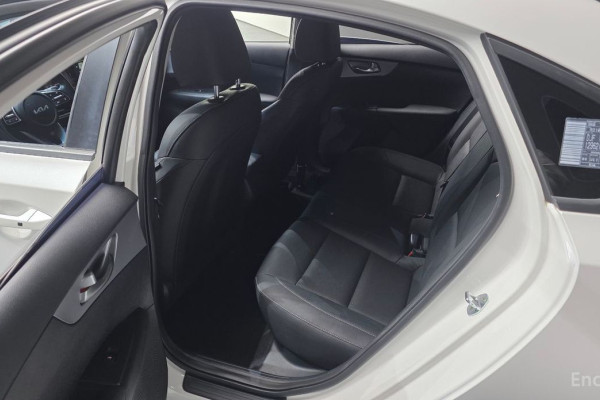 2021 Kia K3 с пробегом 42 893 км