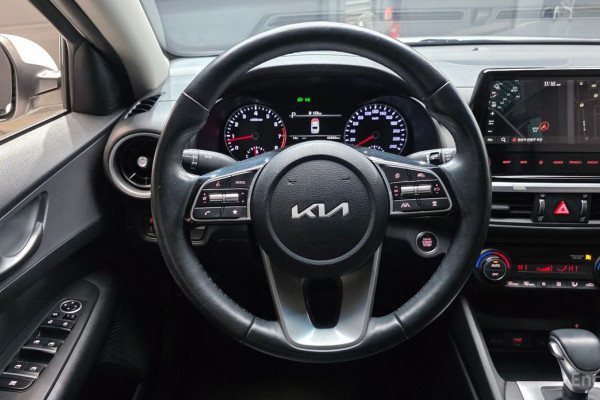 2021 Kia K3 с пробегом 42 893 км