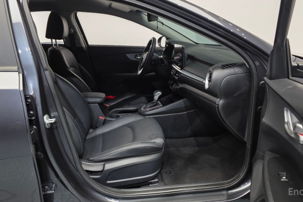 2021 Kia K3 с пробегом 96 272 км