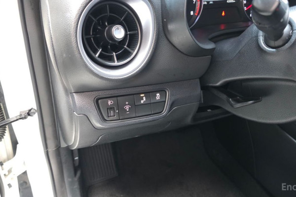 2021 Kia K3 с пробегом 42 893 км