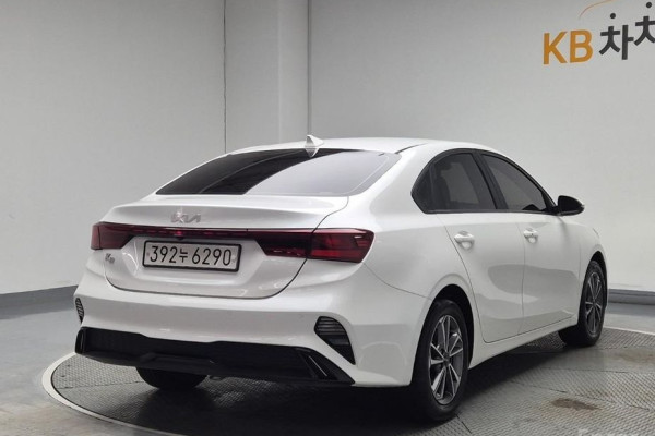 2021 Kia K3 с пробегом 114 000 км