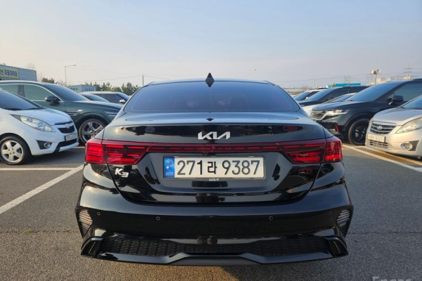 2021 Kia K3 с пробегом 47 207 км