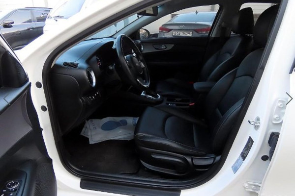 2021 Kia K3 с пробегом 68 247 км