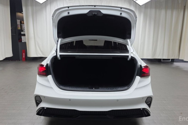 2021 Kia K3 с пробегом 104 448 км