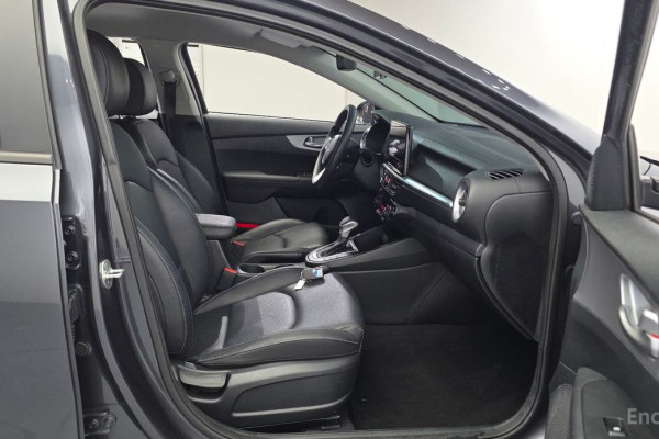 2021 Kia K3 с пробегом 123 279 км