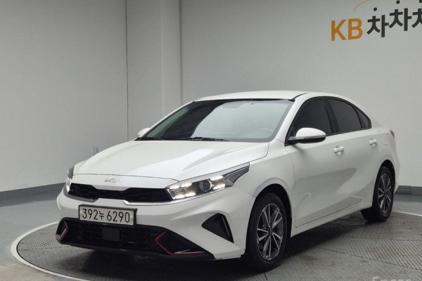 2021 Kia K3 с пробегом 114 000 км