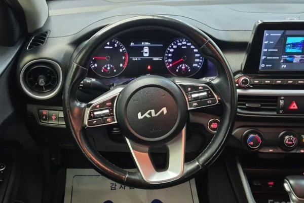 2021 Kia K3 с пробегом 102 330 км