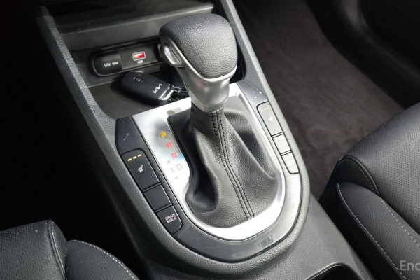 2021 Kia K3 с пробегом 75 708 км