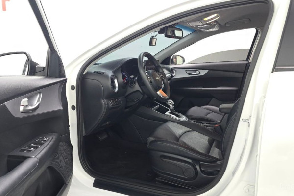 2021 Kia K3 с пробегом 75 708 км