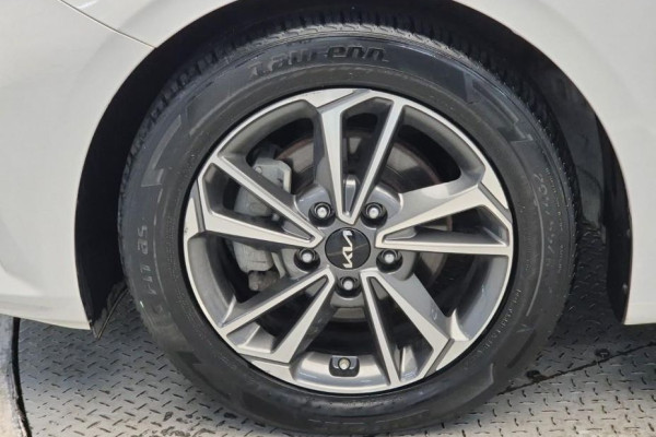 2021 Kia K3 с пробегом 102 330 км