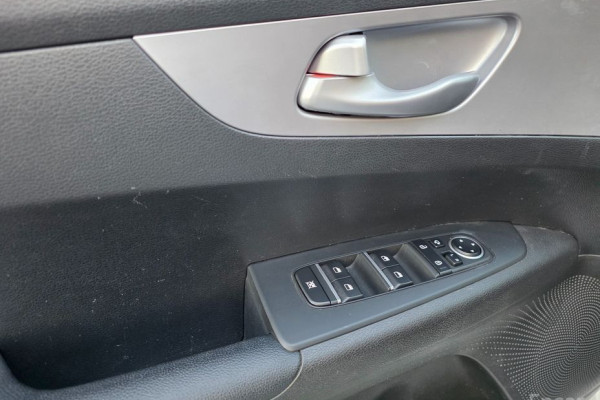 2022 Kia K3 с пробегом 38 939 км