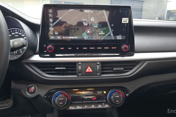 2021 Kia K3 с пробегом 75 708 км