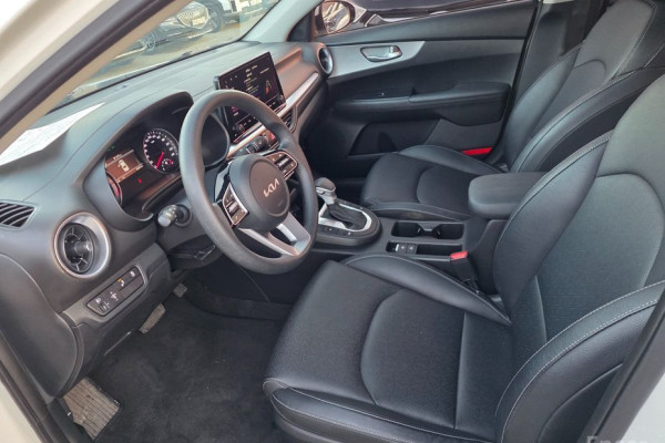 2022 Kia K3 с пробегом 38 939 км