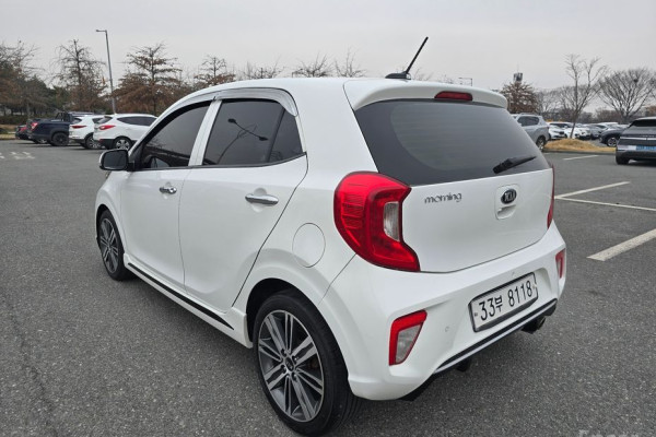 2021 Kia Morning с пробегом 35 720 км